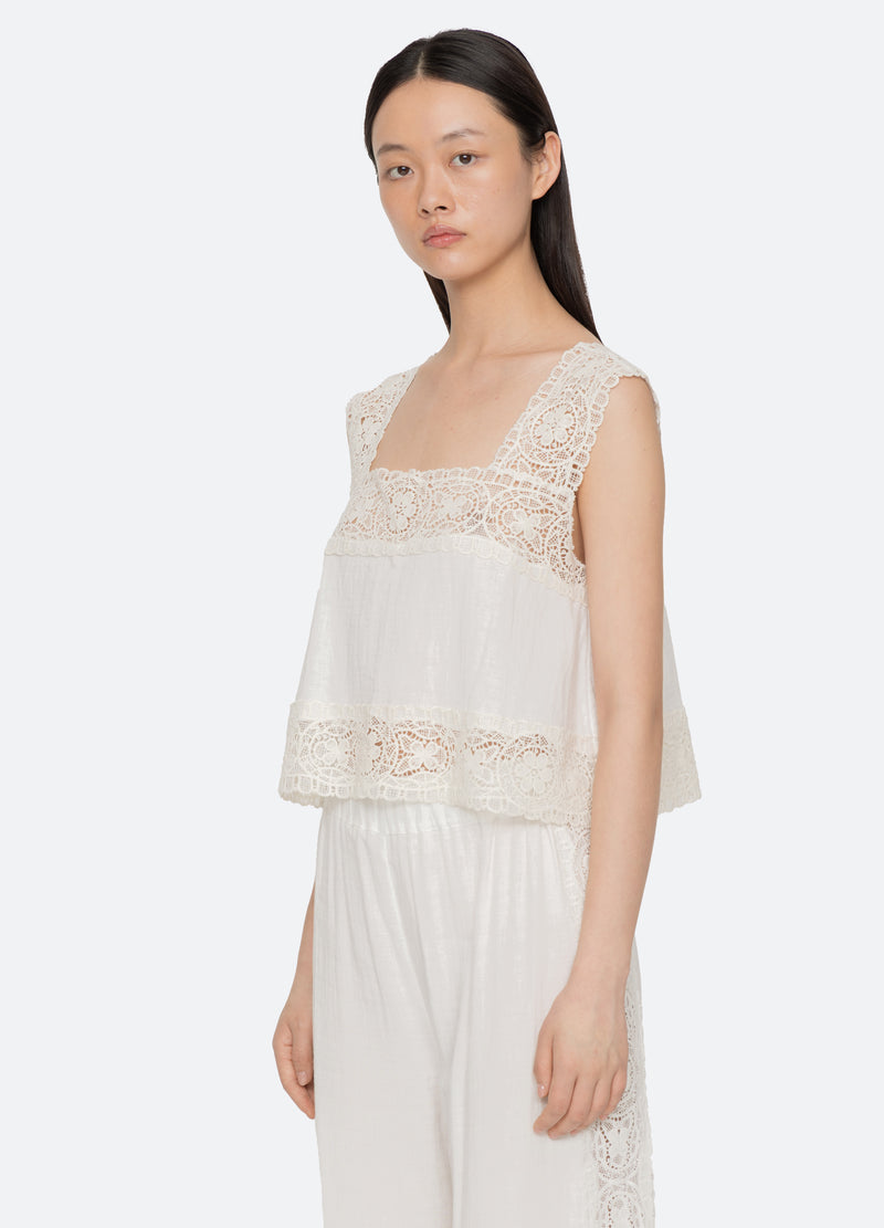 cream-gardener tank-three quarter view - 5