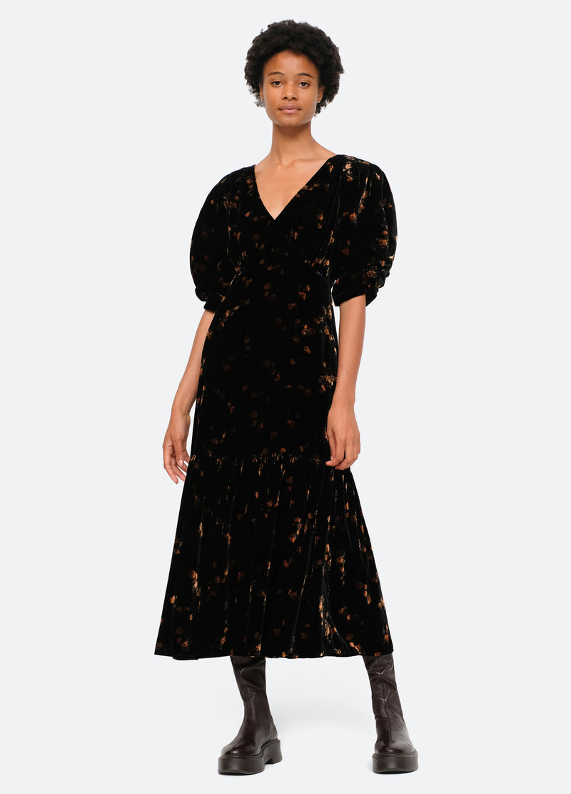 black- rayna dress- feature view - 1