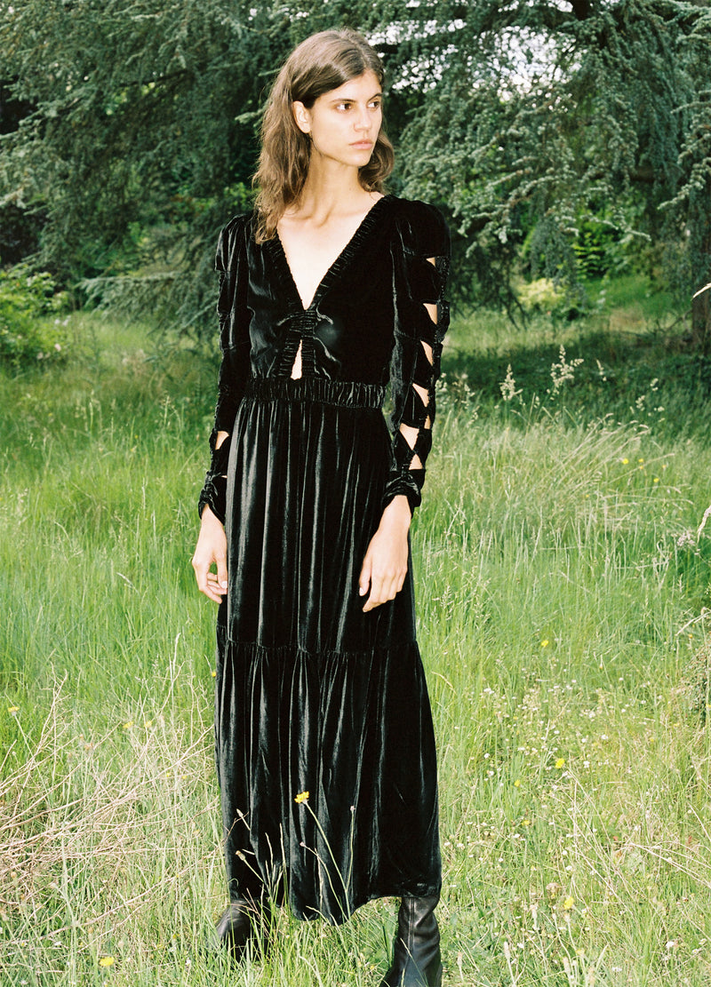 black-mayde cutout dress-editorial view - 2