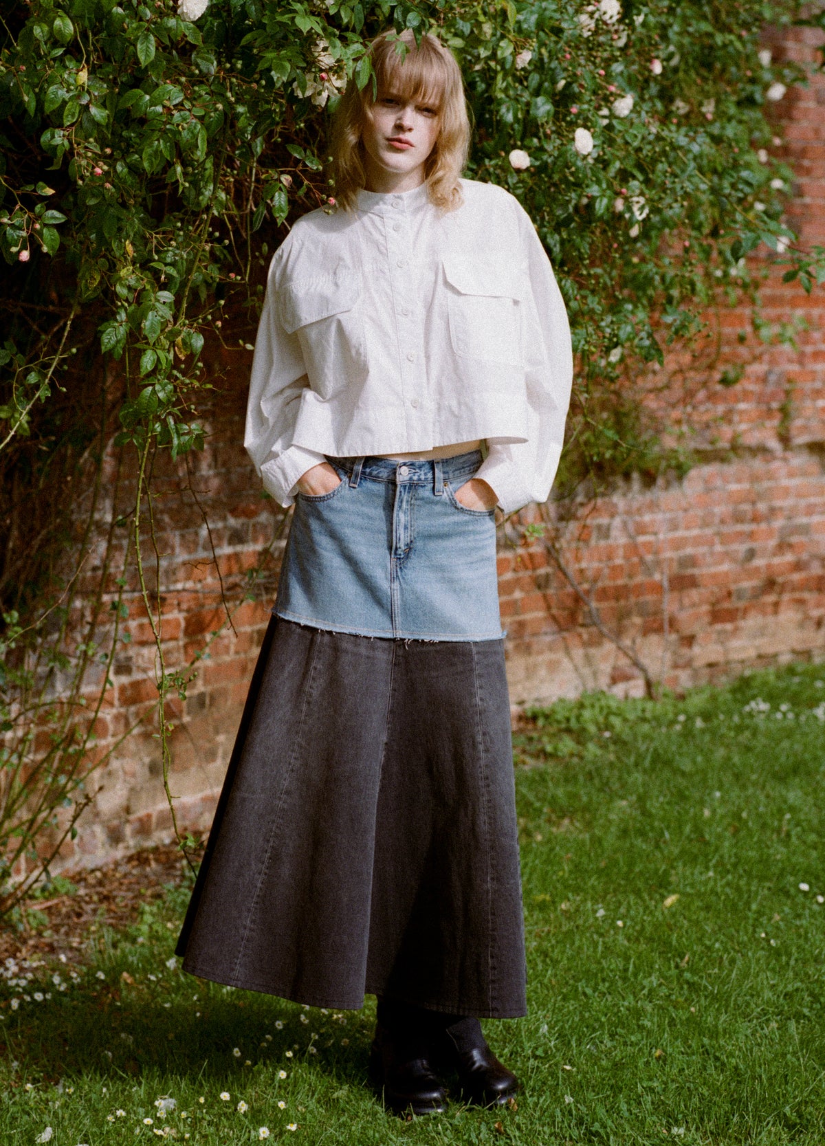 blue-elle skirt-editorial view