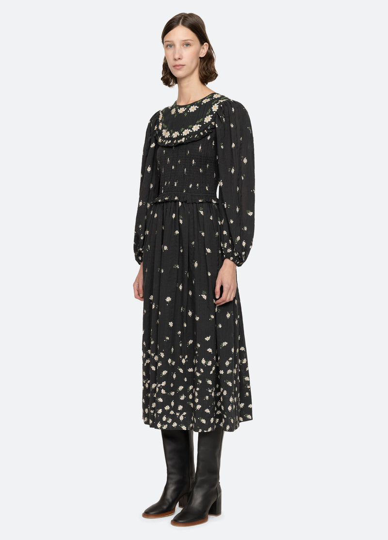 black-elizabeth l/s dress-three quarter view - 5