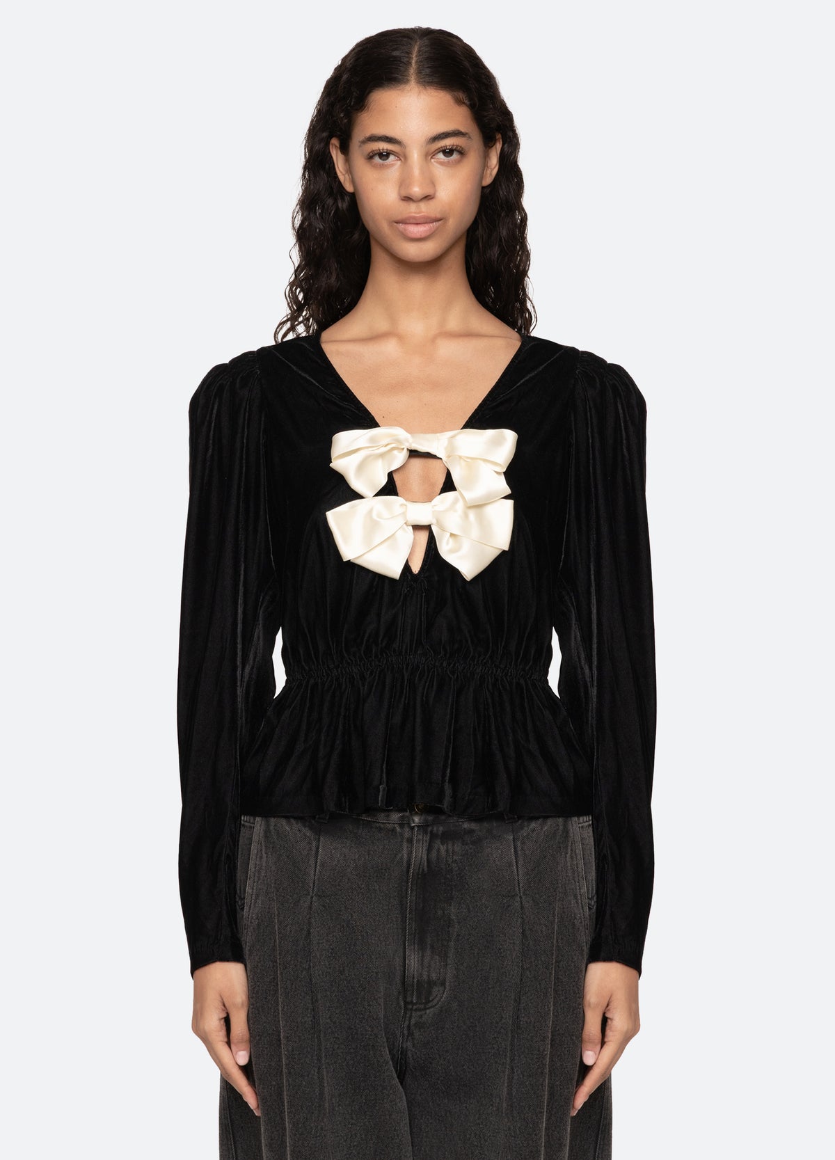 black-seraphine top-front view