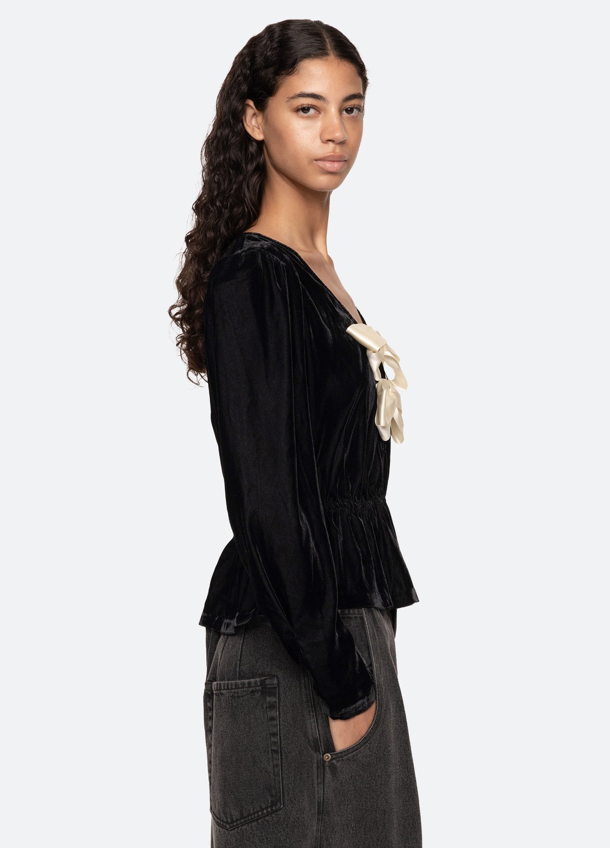 black-seraphine top-side view - 3
