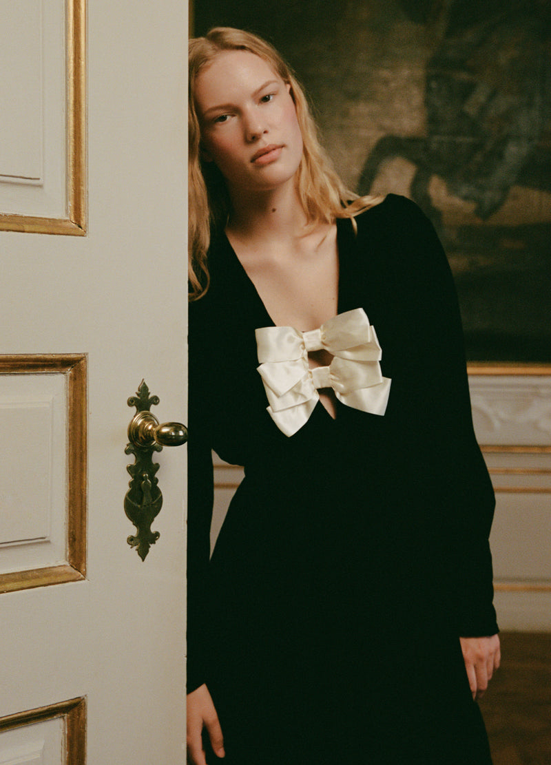 black-seraphine dress-editorial view - 1