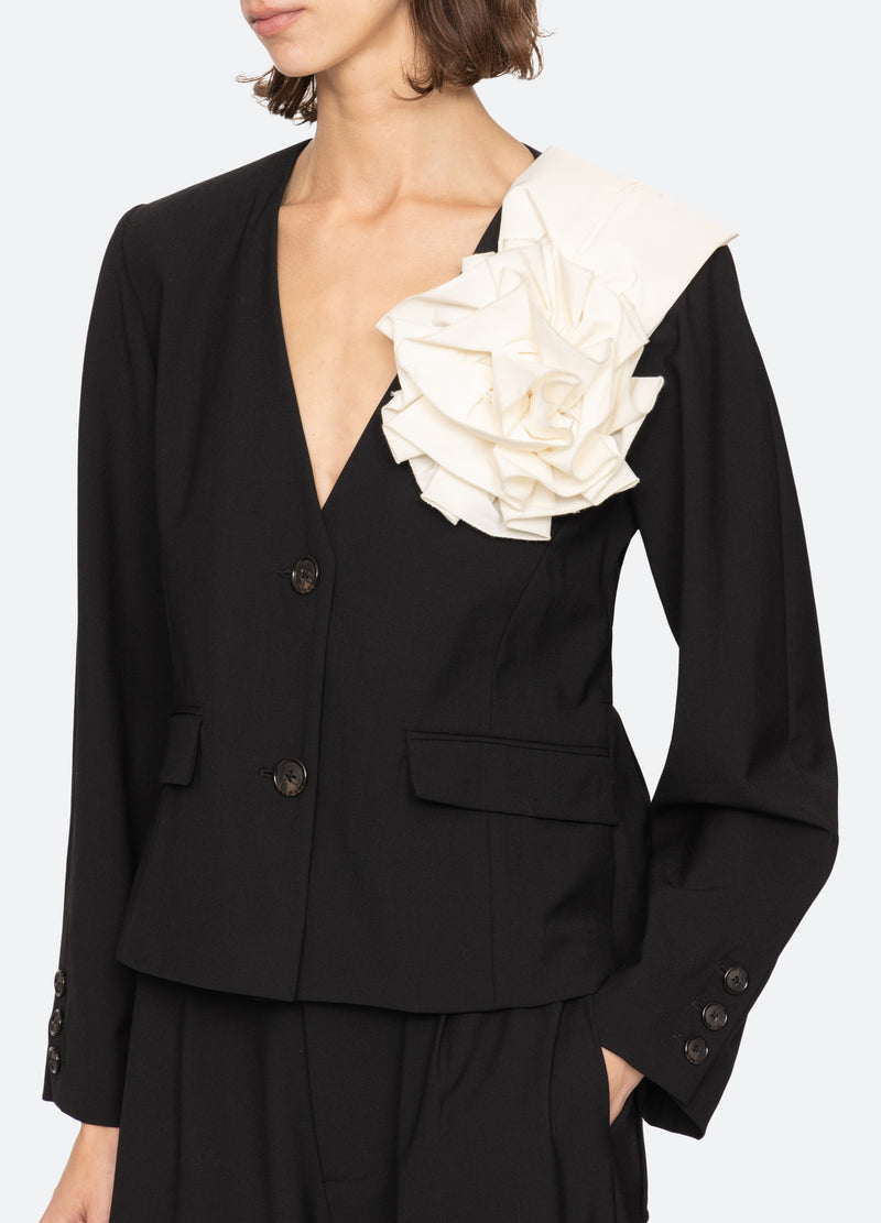 black-laurie jacket-detail view - 8