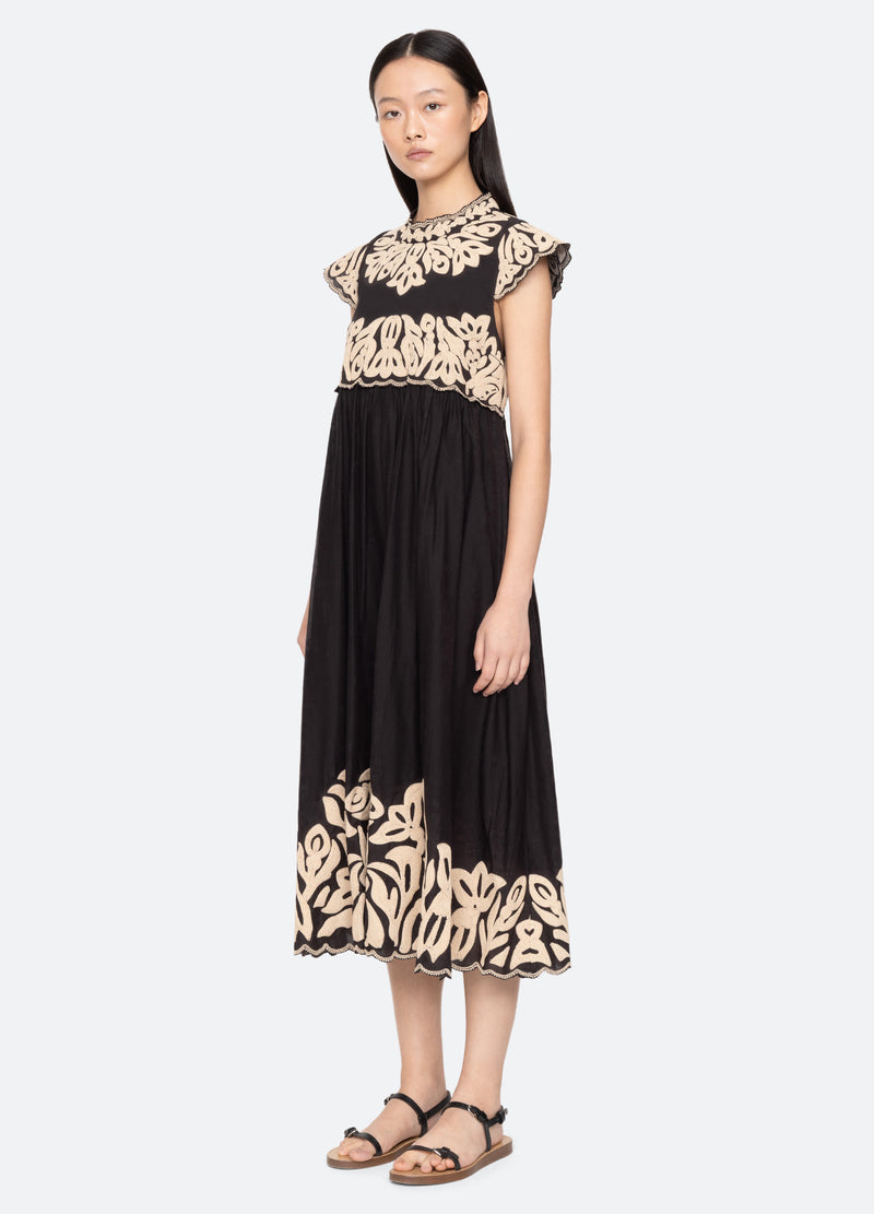 black-alexandra dress-three quarter view - 5