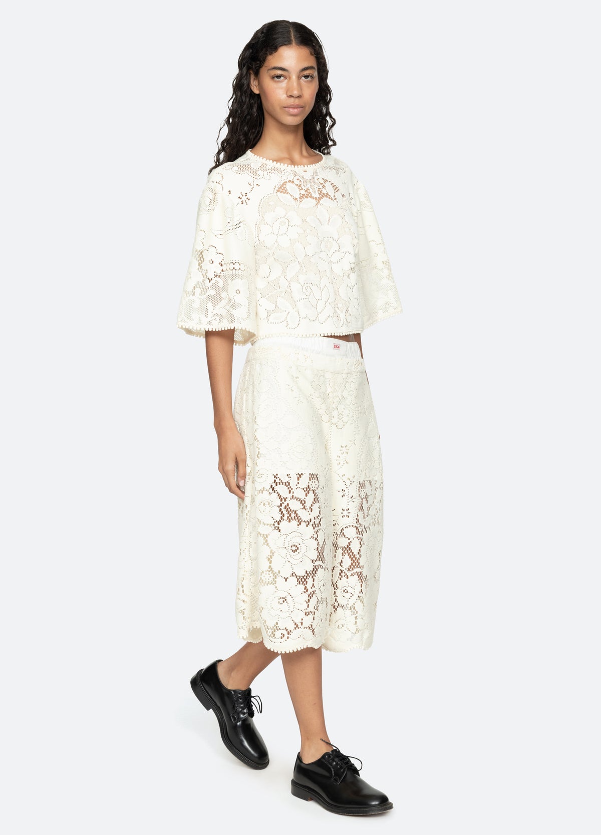 cream-arianna top-walking view - 15