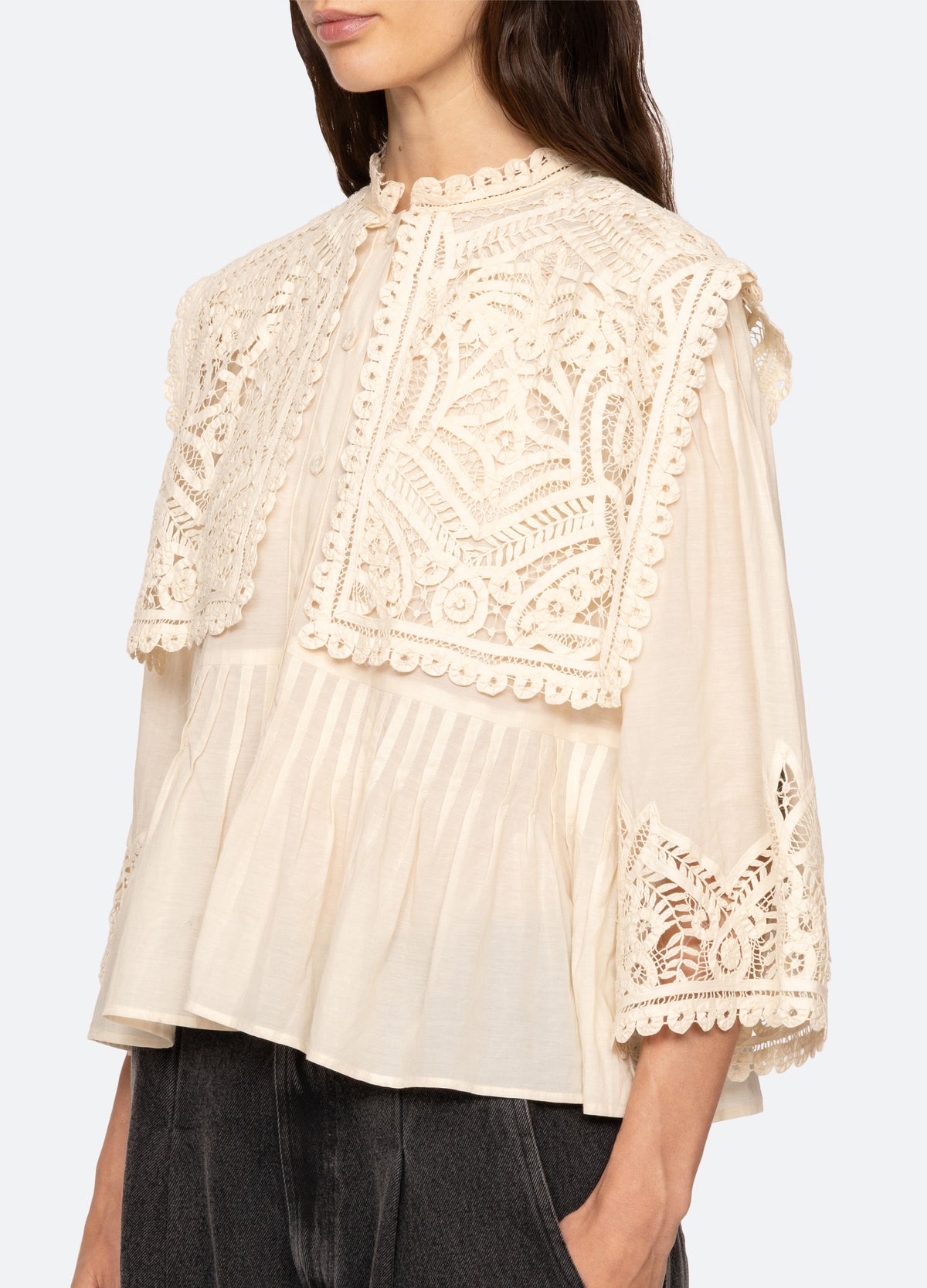 cream-adelina s/s top-detail view - 6