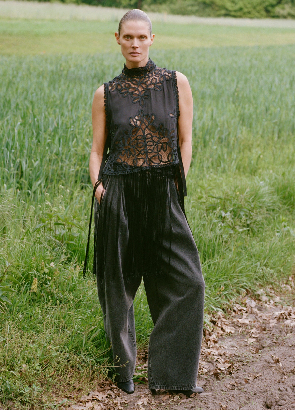 black-lyssa jeans-editorial view - 6