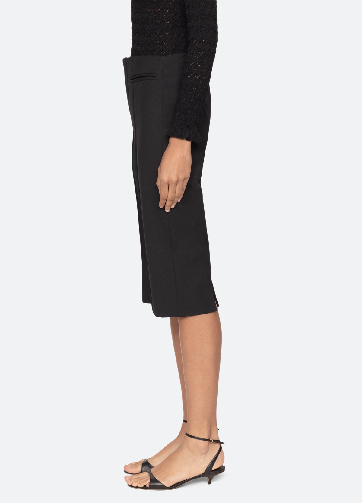 black-elisa capri pant-side view - 4