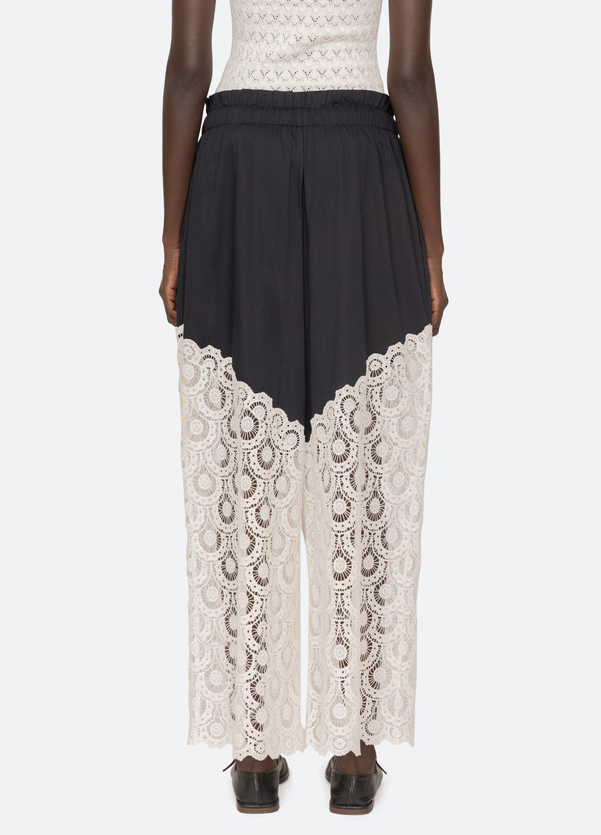 black-eliison pants-back view - 3