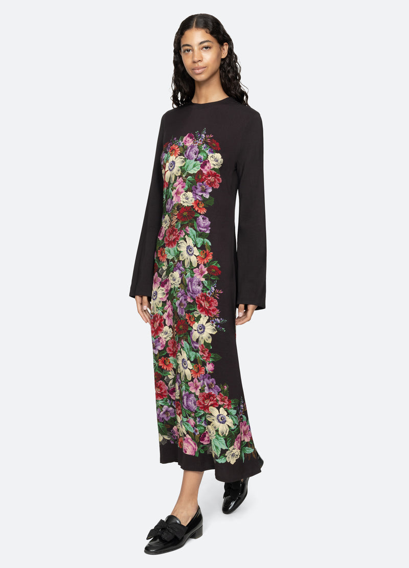 wayf vicki textured floral long sleeve maxi dress Wayf Women's Black Vicki Textured Floral Long Sleeve Dress, Small