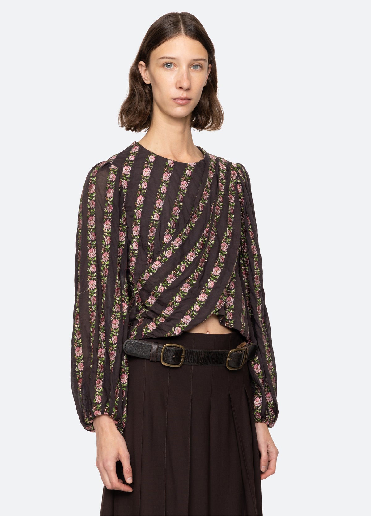 multi-sybil top-three quarter view - 4