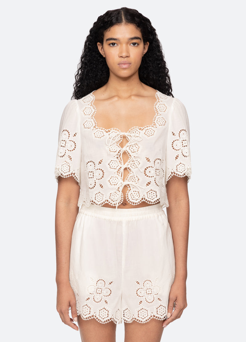 white-babette top-front view 2 - 5