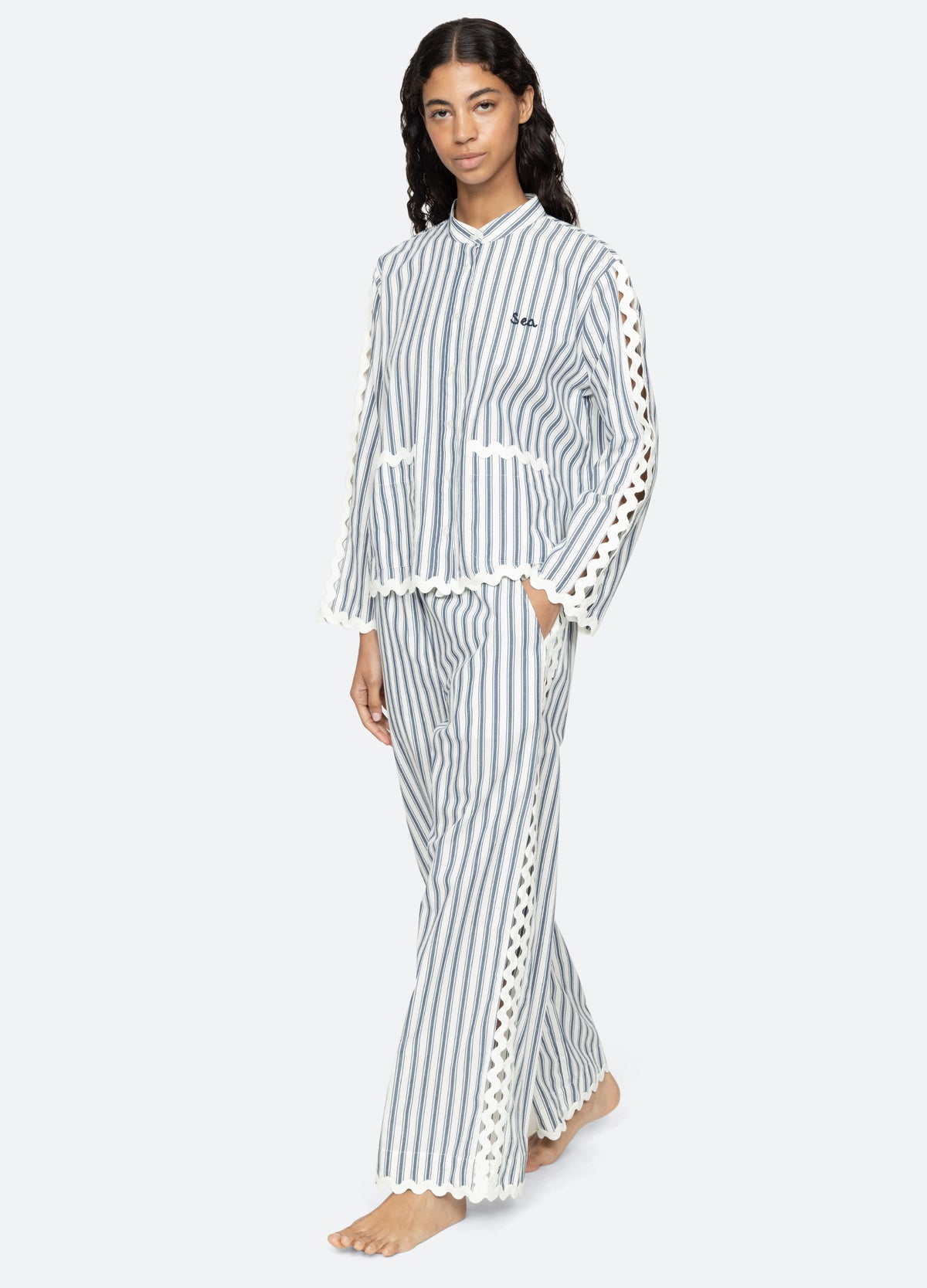 multi-richa pj set-walking view - 2