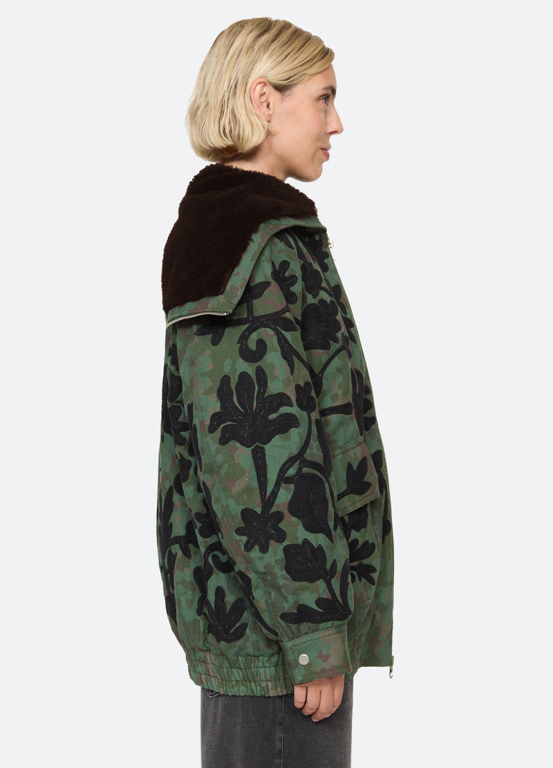 multi-channing jacket-side view - 4