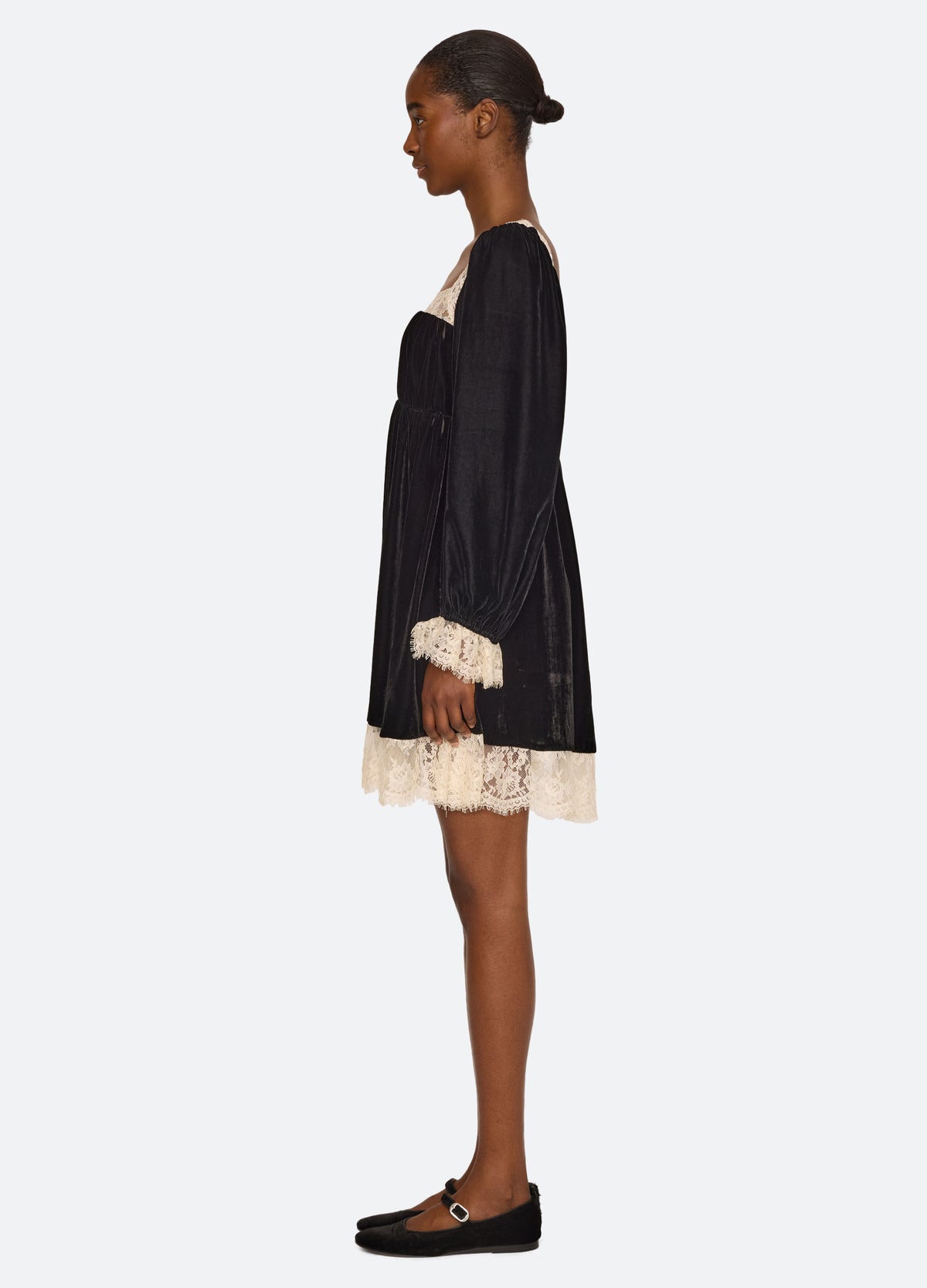 black-hannah dress-side view - 3