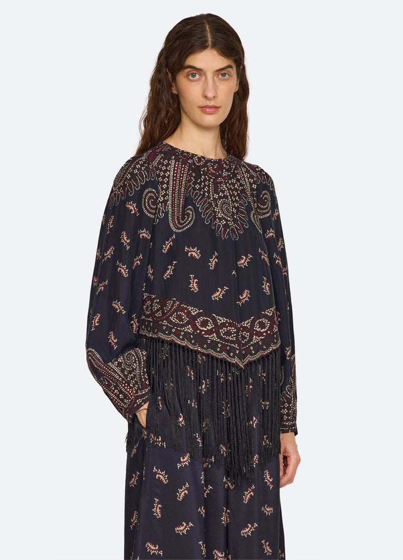 navy-ellery top-three quarter view - 13