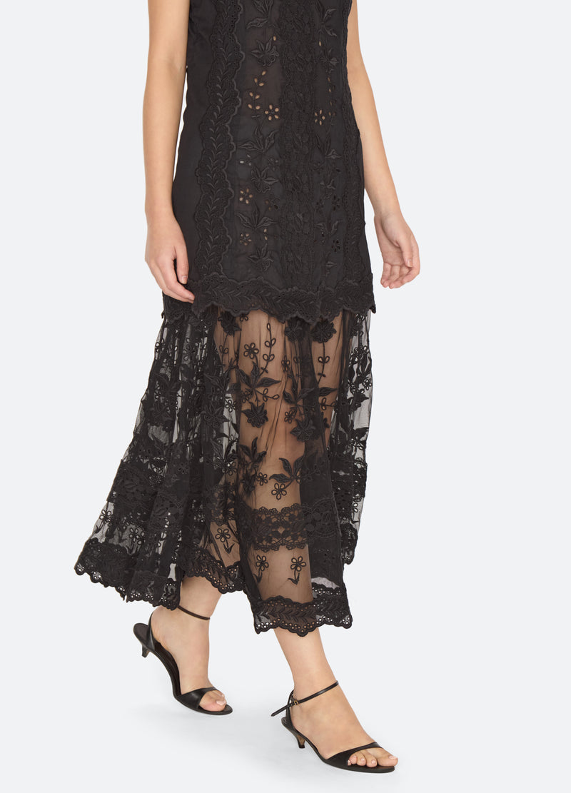 black-lovena dress-detail view 2 - 9