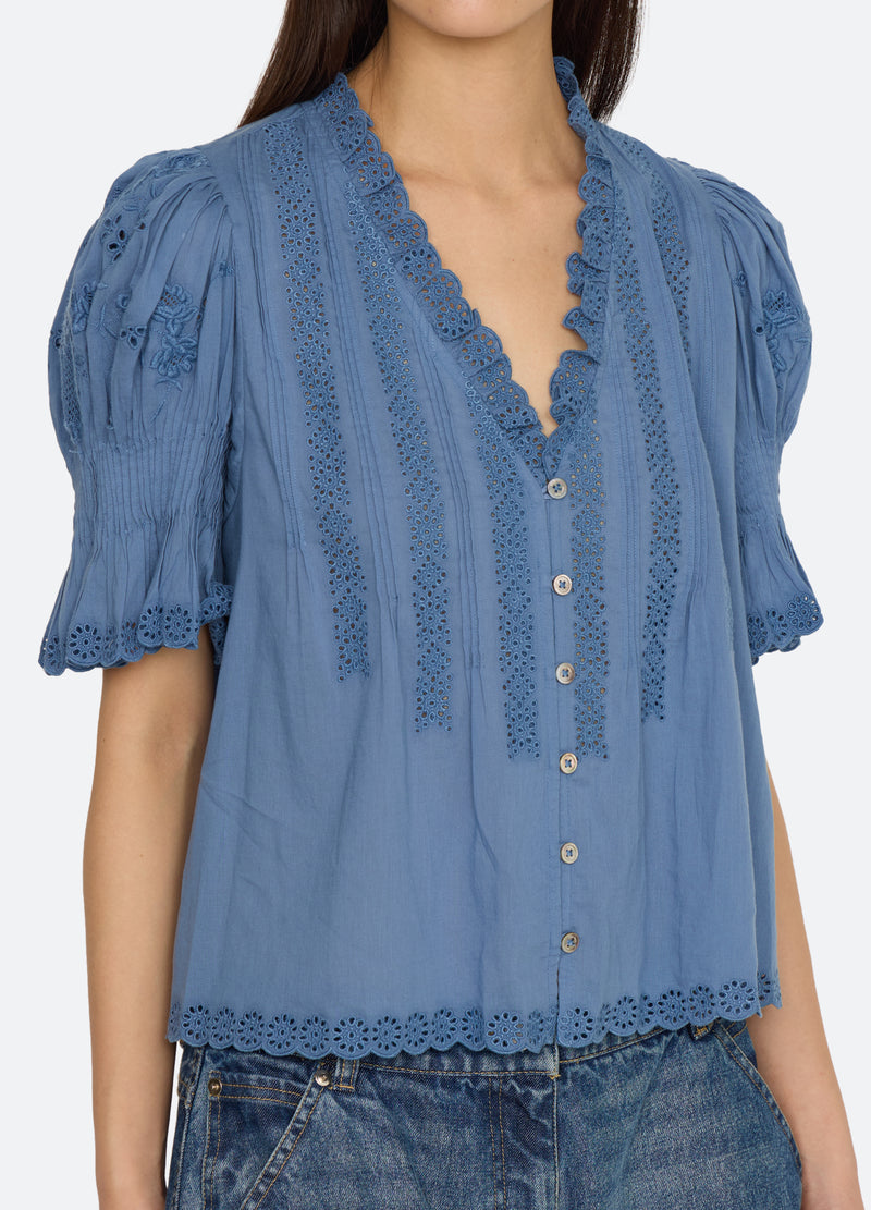 blue-taegan top-detail view - 6