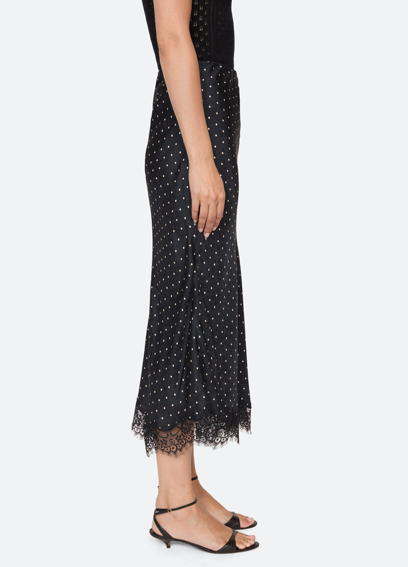 black-jeanne skirt-side view - 4