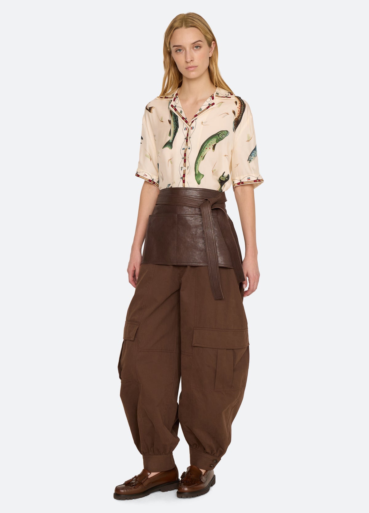 brown-mathias apron-full body view - 5