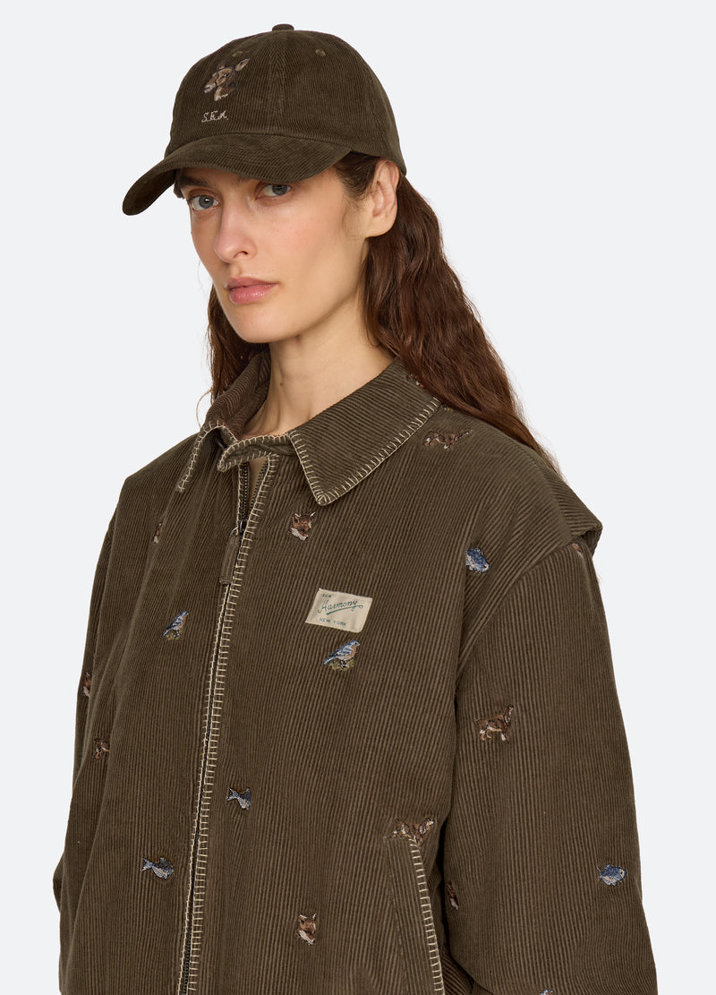 olive-pierre cap-three quarter view 2 - 5