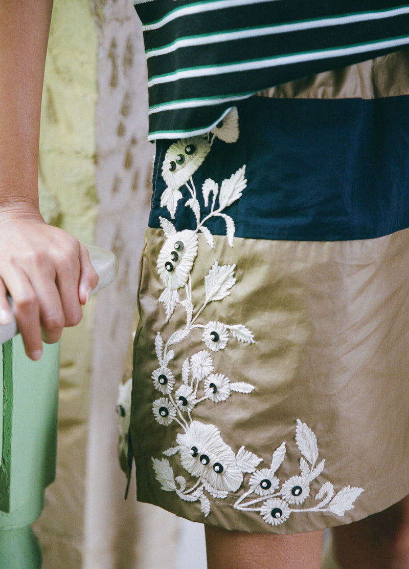 khaki-georgie shorts-editorial view - 2