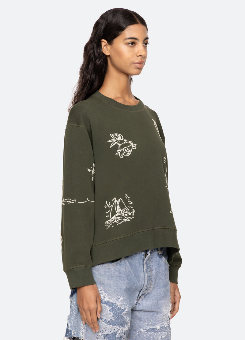 army-clyde sweatshirt-three quarter view - 5