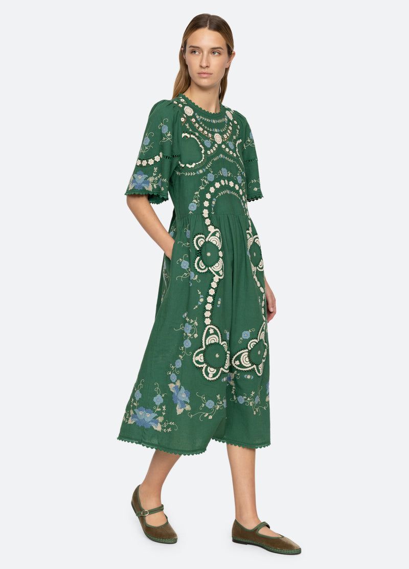 green-vesna s/s dress-walking view - 2