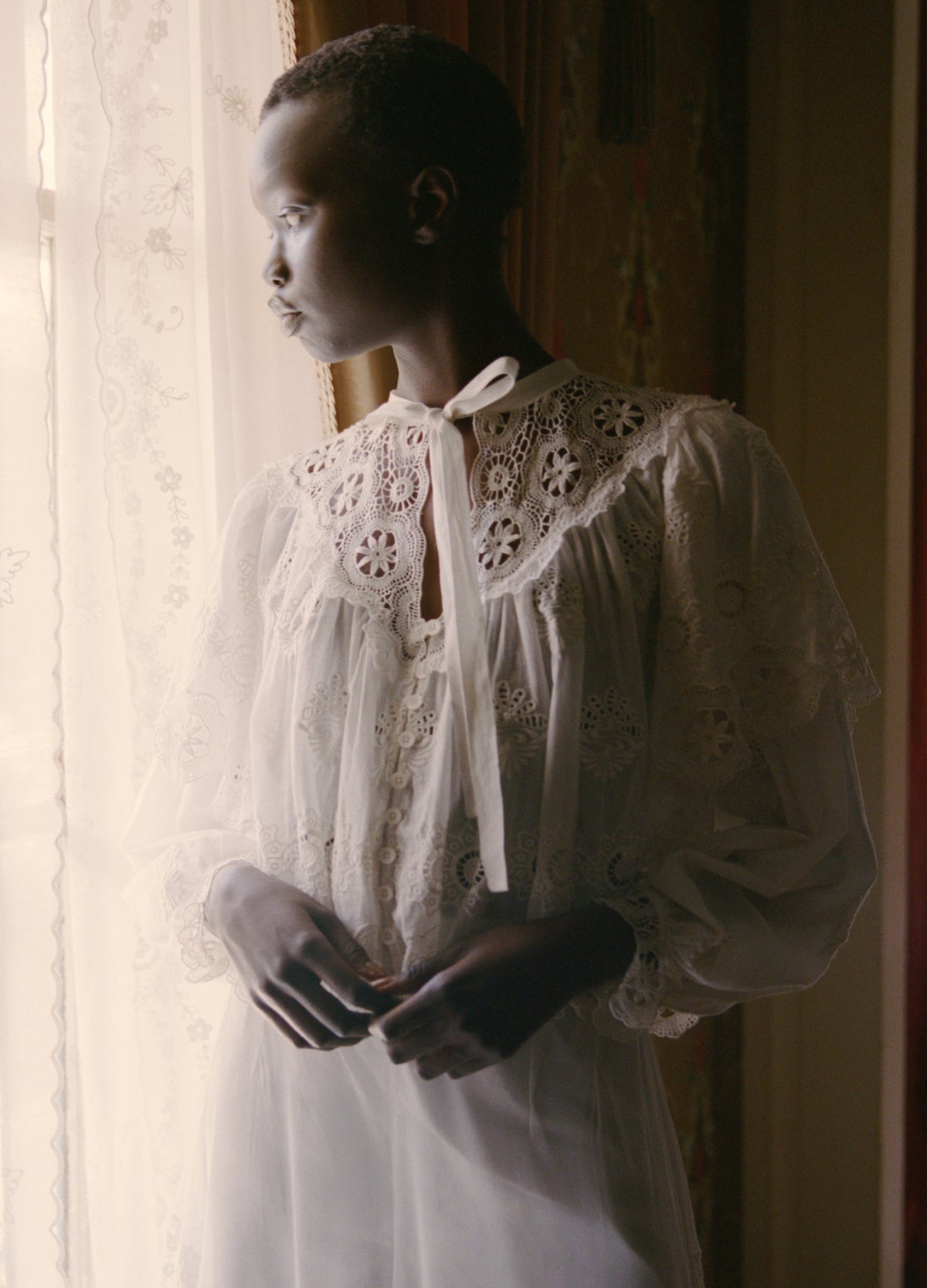 cream-sofia l/s top-editorial view