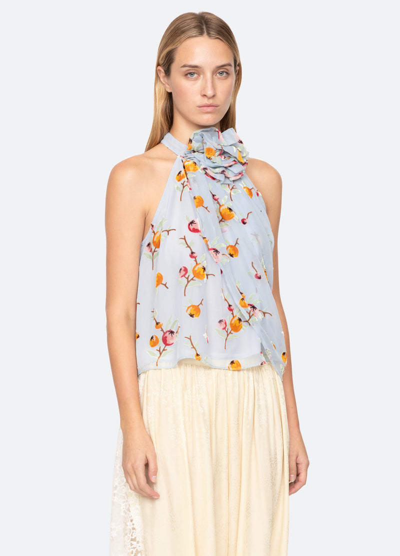 blue-freya top-three quarter view - 4