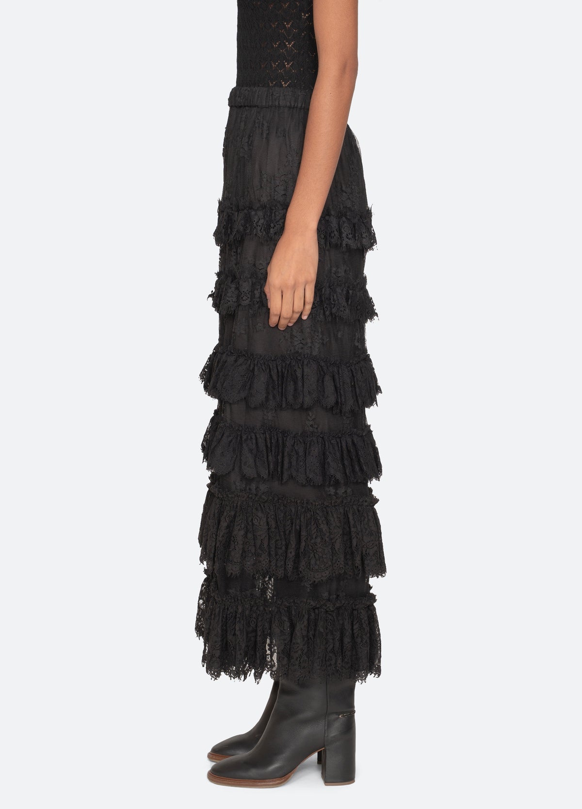 black-holden skirt-back view - 4