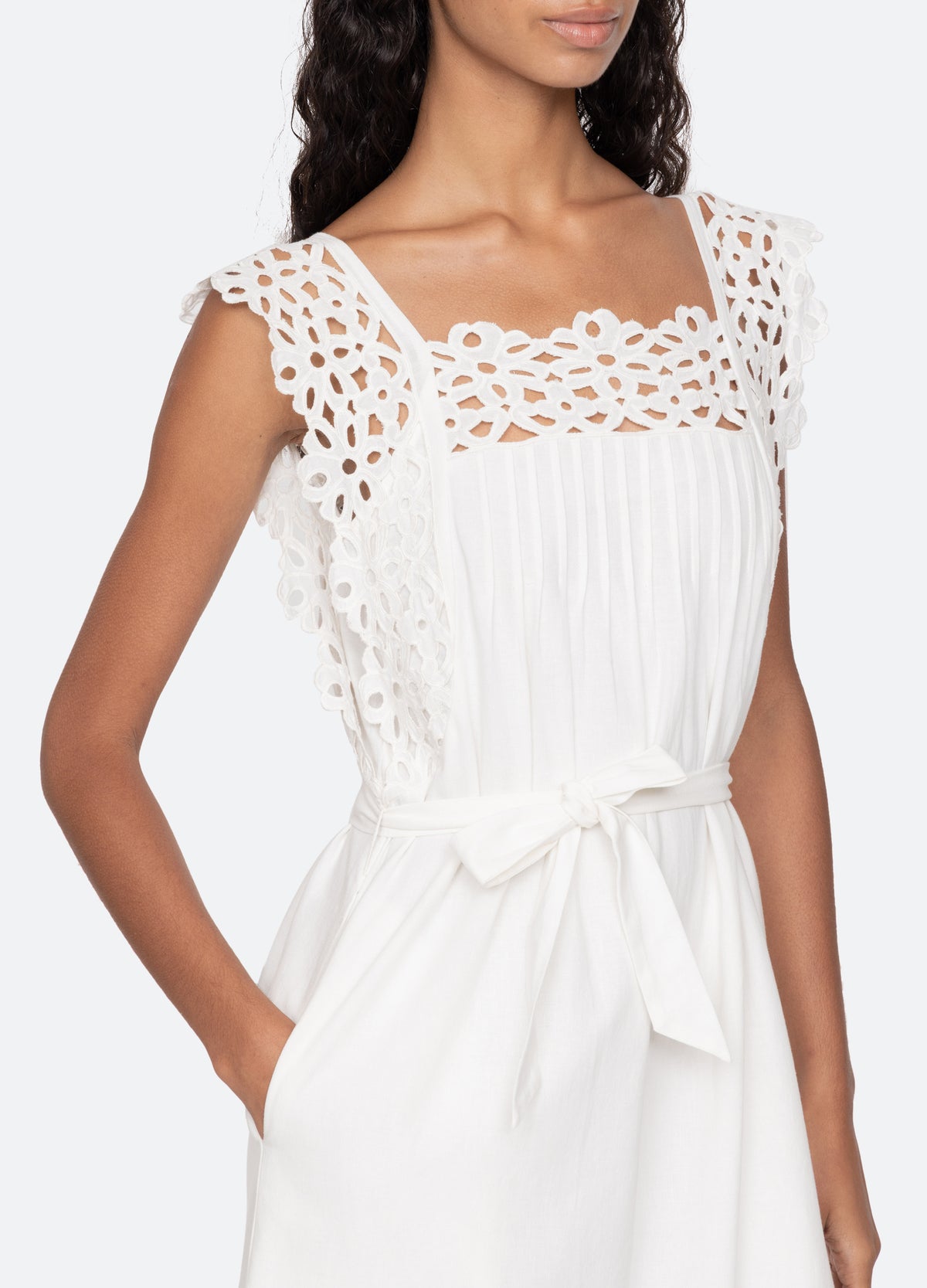 white-leila dress-detail view - 7