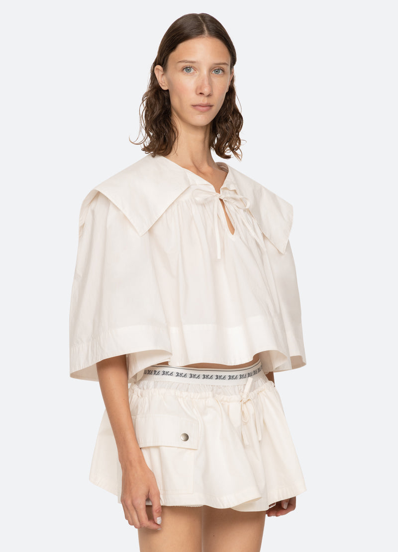 cream-lois top-three quarter view - 4