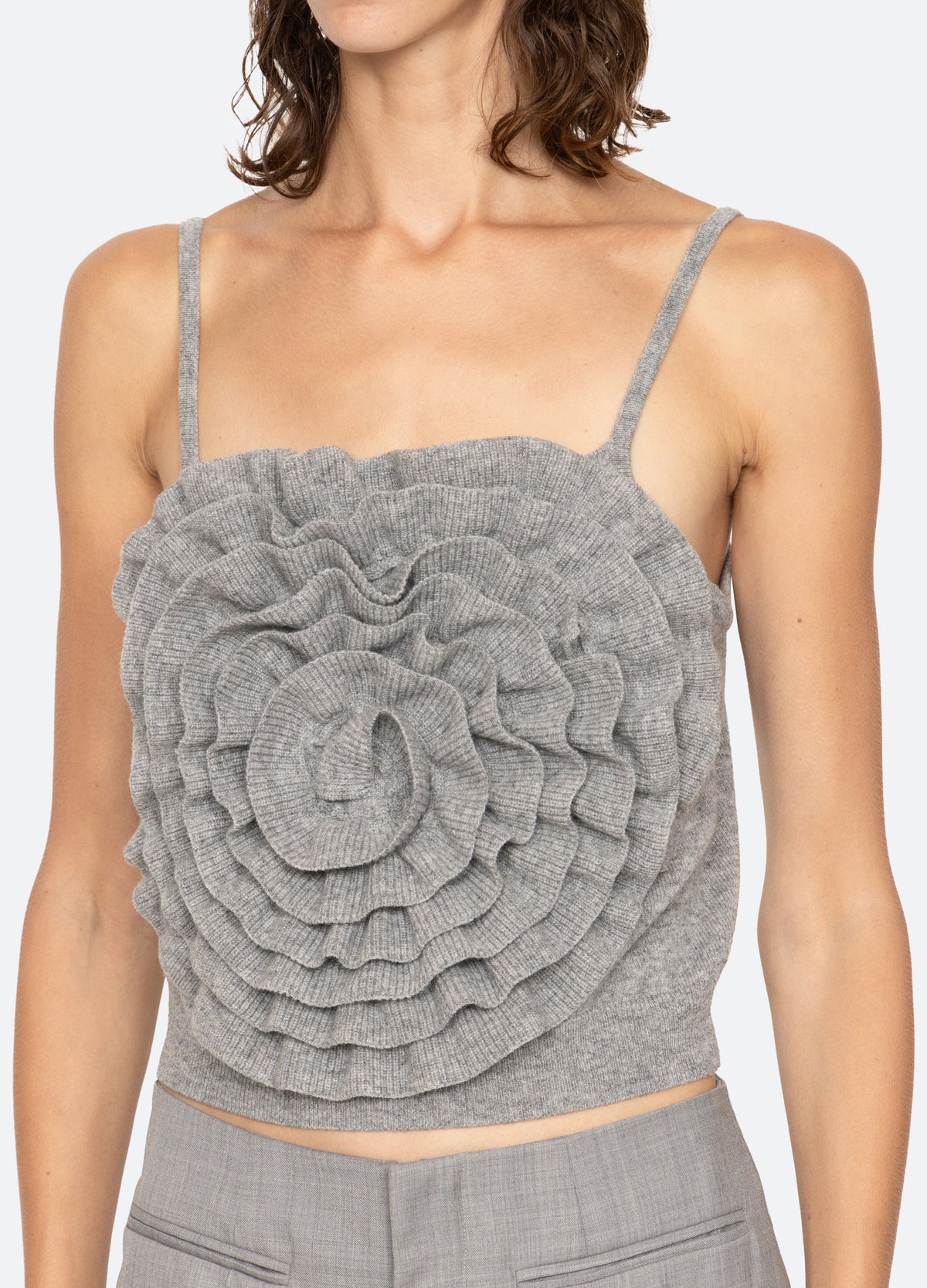 grey-minette top-detail view - 5