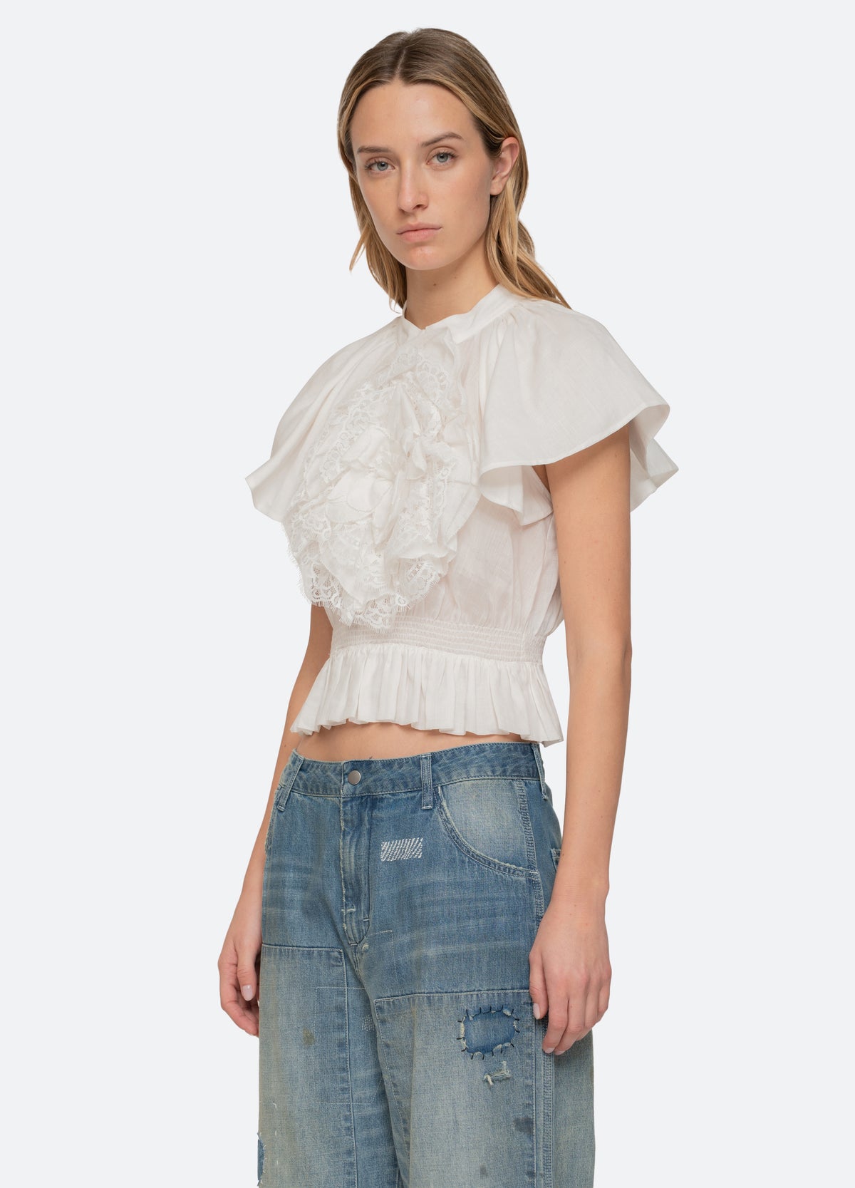 white-holden top-three quarter view - 4