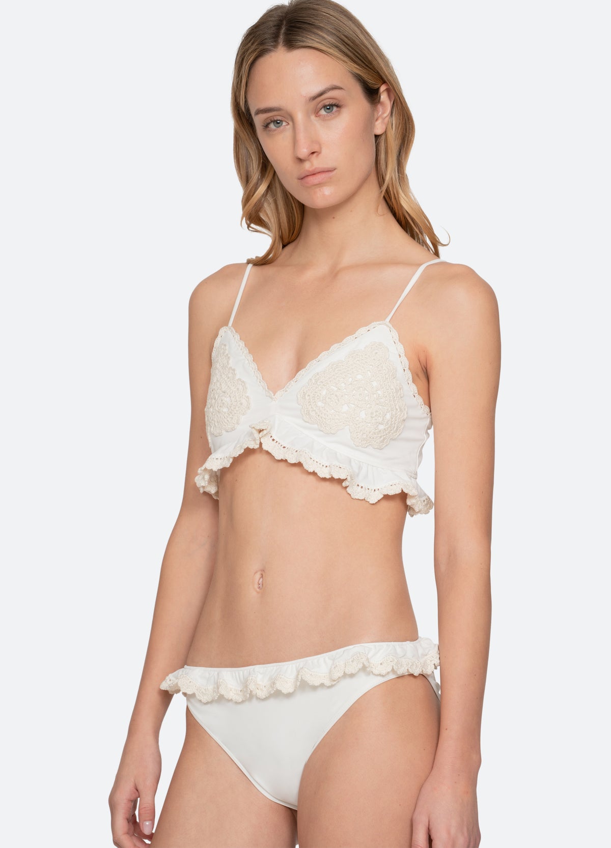 white-madelyn bikini top-detail view - 6