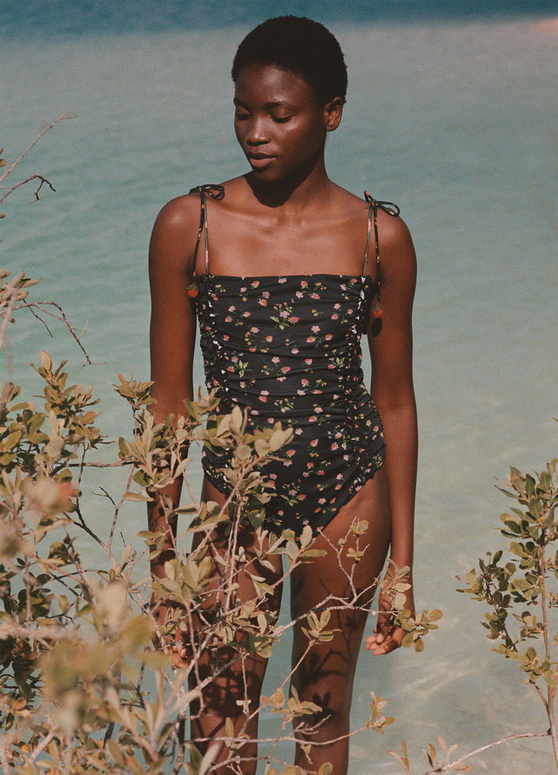 multi-katarina one piece-editorial view - 1