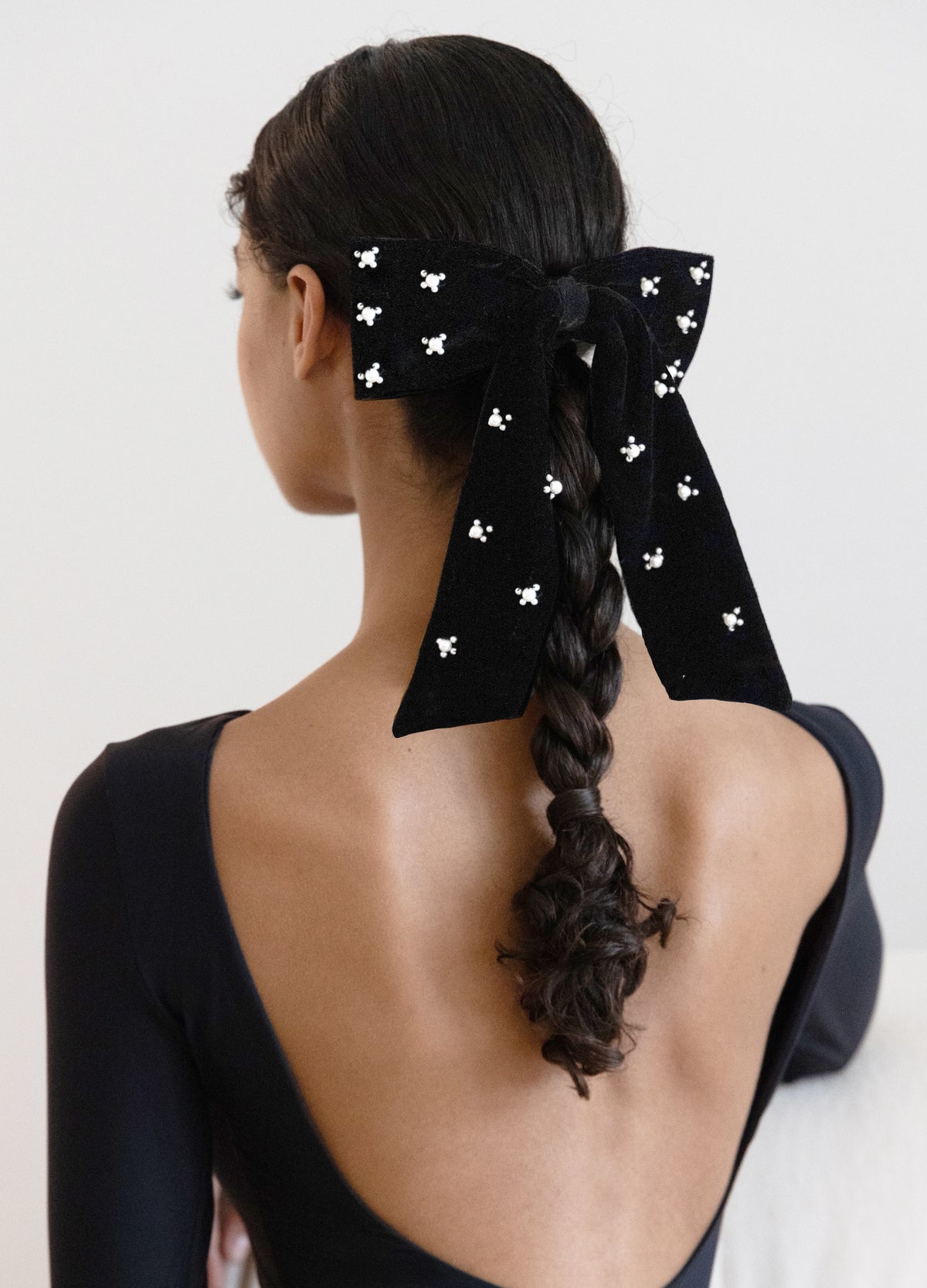 black-velvet bow clip-editorial view - 2