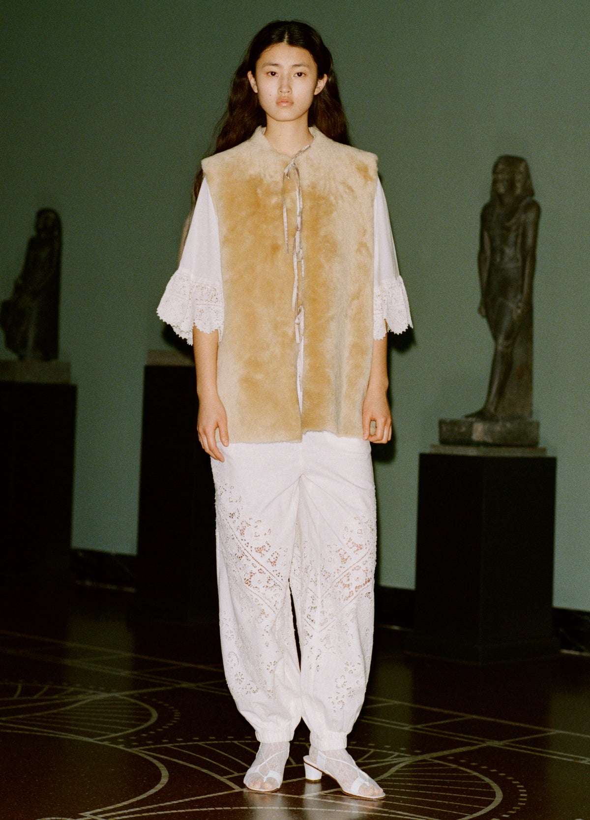 cream-shanna pants-editorial view - 9