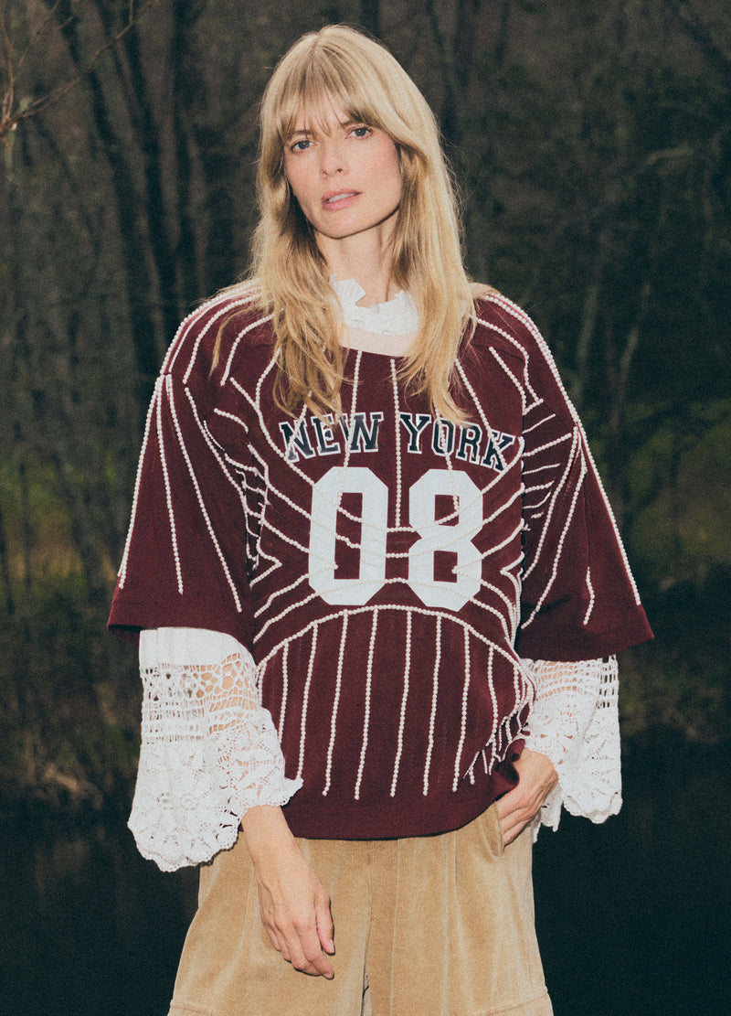 burgundy-quinn t-shirt-editorial view - 1