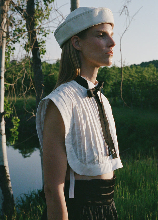 Kathleen Bib Collar